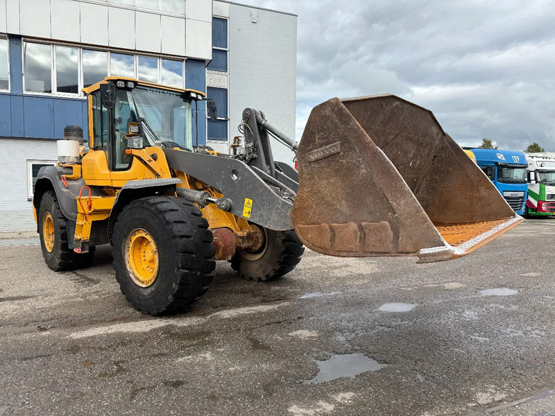 Volvo L120H, CE, 8314 UUR + CDC-STEERING - Колесен товарач: снимка 5 Volvo L120H, CE, 8314 UUR + CDC-STEERING - Колесен товарач: снимка 5