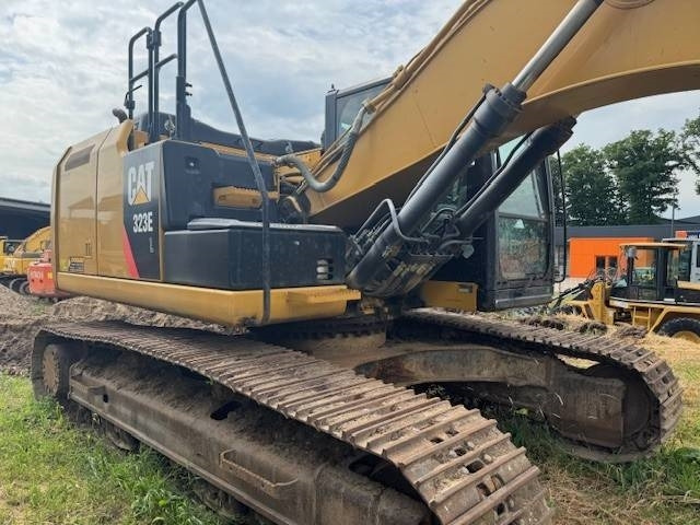 CAT 323 E - Верижен багер: снимка 3 CAT 323 E - Верижен багер: снимка 3
