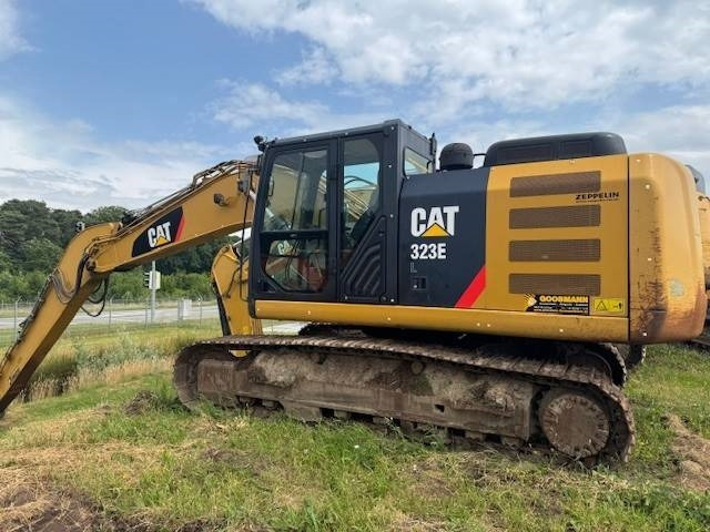 CAT 323 E - Верижен багер: снимка 2 CAT 323 E - Верижен багер: снимка 2