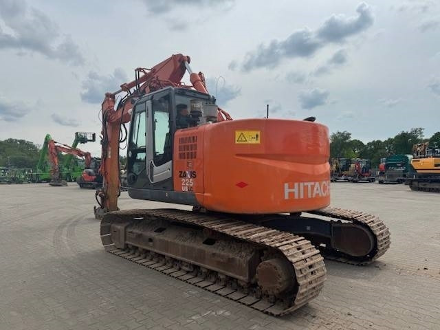 HITACHI ZX 225USLC-3 - Верижен багер: снимка 4 HITACHI ZX 225USLC-3 - Верижен багер: снимка 4