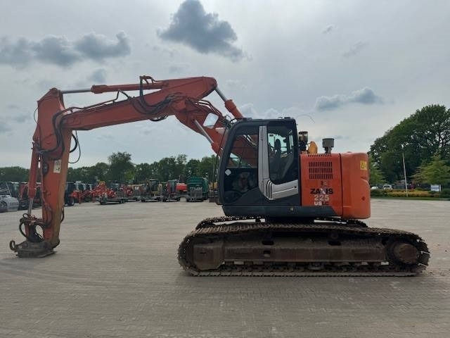HITACHI ZX 225USLC-3 - Верижен багер: снимка 3 HITACHI ZX 225USLC-3 - Верижен багер: снимка 3