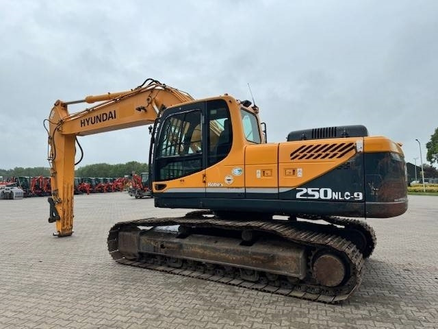 HYUNDAI R 250 NLC-9 - Верижен багер: снимка 2 HYUNDAI R 250 NLC-9 - Верижен багер: снимка 2