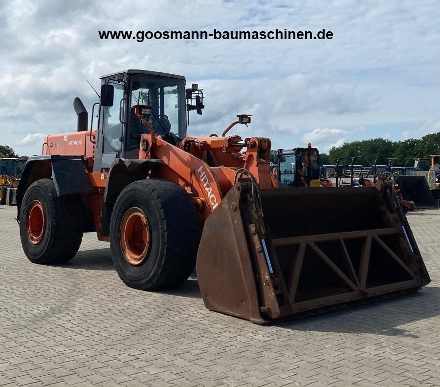 Hitachi LX 210 E - Колесен товарач: снимка 1 Hitachi LX 210 E - Колесен товарач: снимка 1