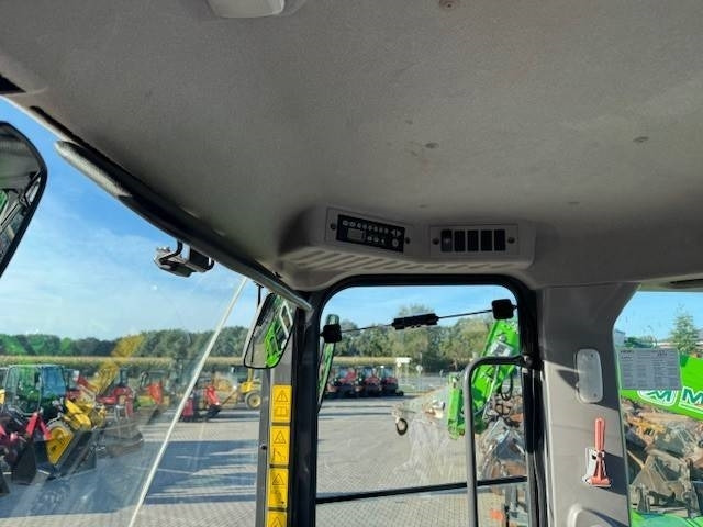 Колесен товарач Hitachi ZW 180: снимка 13