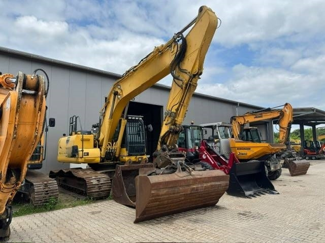 Верижен багер Komatsu PC 240 NLC-10: снимка 6