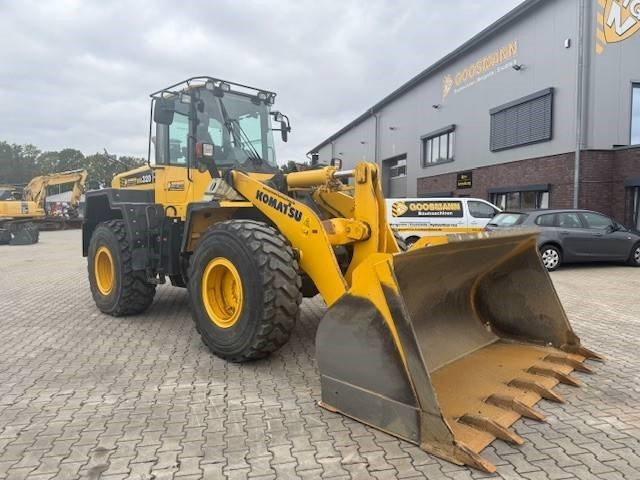 Komatsu WA 320 - Колесен товарач: снимка 4 Komatsu WA 320 - Колесен товарач: снимка 4
