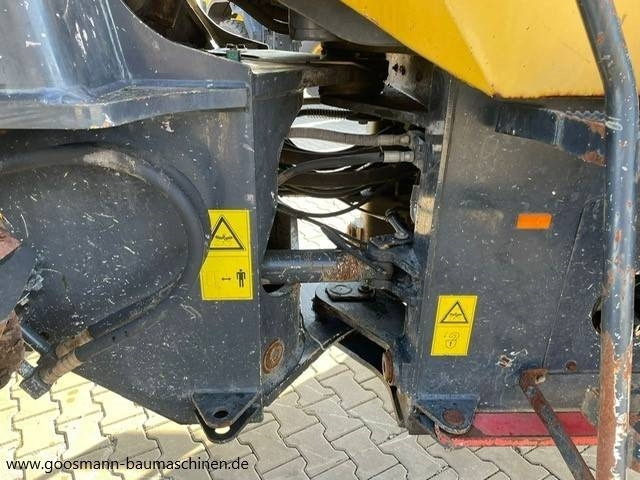 Колесен товарач Komatsu WA 320 mit Greifschaufel + Schnellwechsler: снимка 7