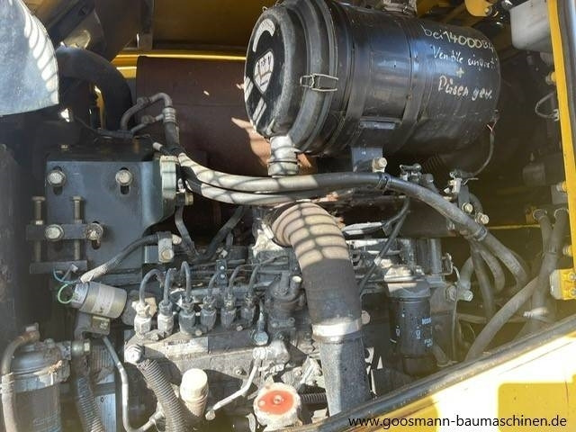 Колесен товарач Komatsu WA 320 mit Greifschaufel + Schnellwechsler: снимка 6