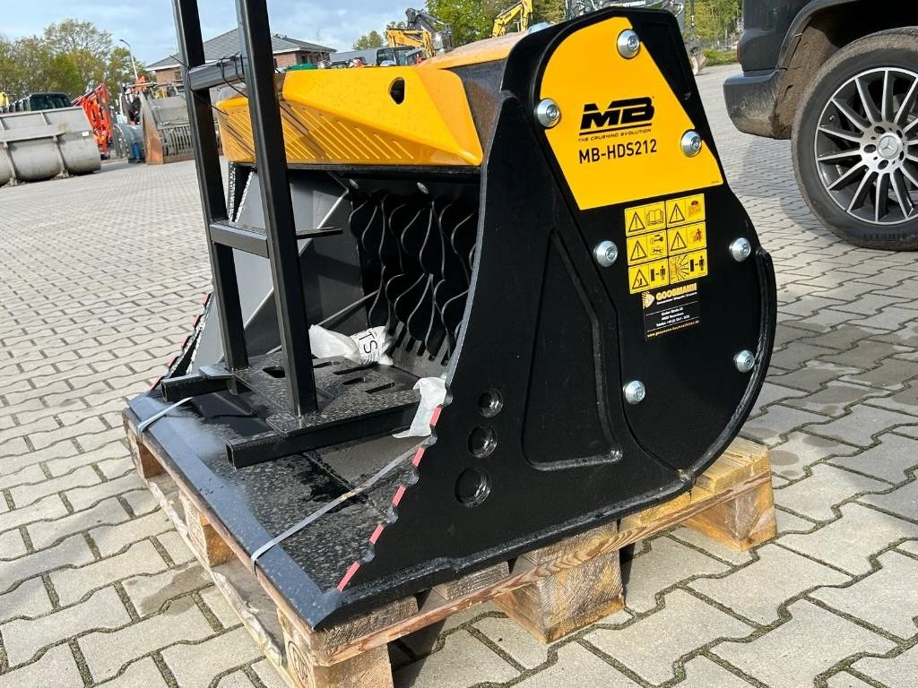 MB CRUSHER HDS 212 - Кофа за багер: снимка 1 MB CRUSHER HDS 212 - Кофа за багер: снимка 1