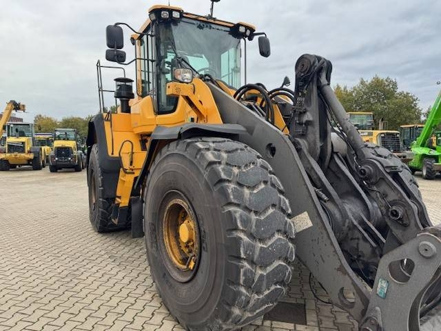 Volvo L 180 H - Колесен товарач: снимка 1 Volvo L 180 H - Колесен товарач: снимка 1