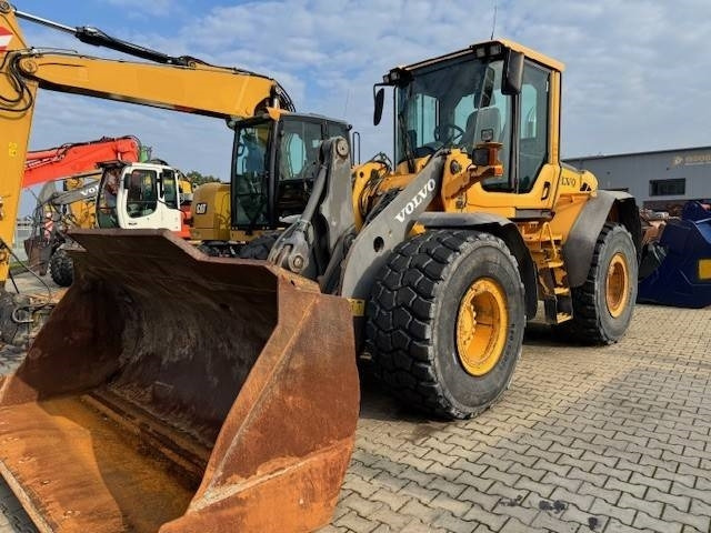 Volvo L 90 F - Колесен товарач: снимка 3 Volvo L 90 F - Колесен товарач: снимка 3