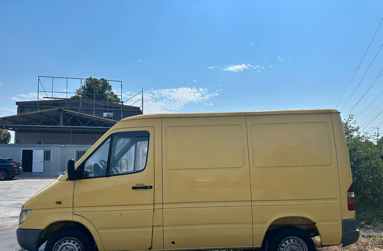 Furgone Mercedes Sprinter 211 - Товарен бус: снимка 1 Furgone Mercedes Sprinter 211 - Товарен бус: снимка 1