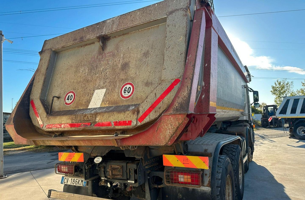 Volvo FM 12 420 ANNO 2005 - Самосвал камион: снимка 5 Volvo FM 12 420 ANNO 2005 - Самосвал камион: снимка 5