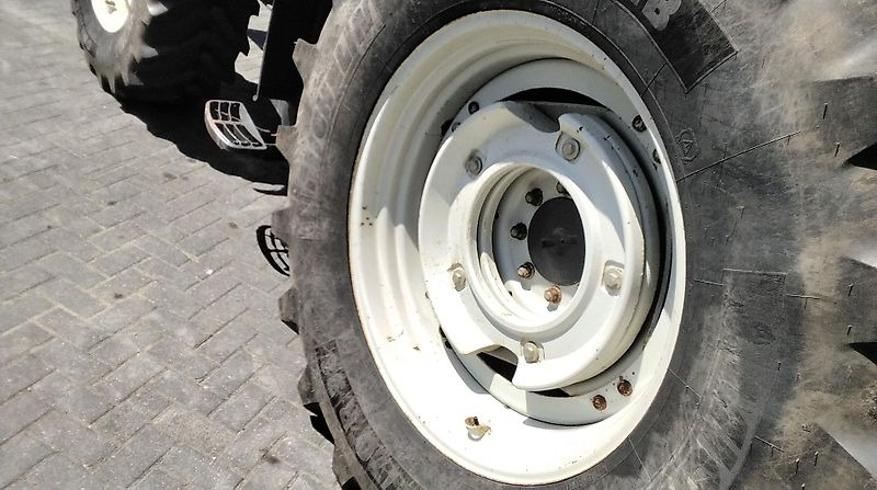 Valtra T153 Versu - Трактор: снимка 5 Valtra T153 Versu - Трактор: снимка 5