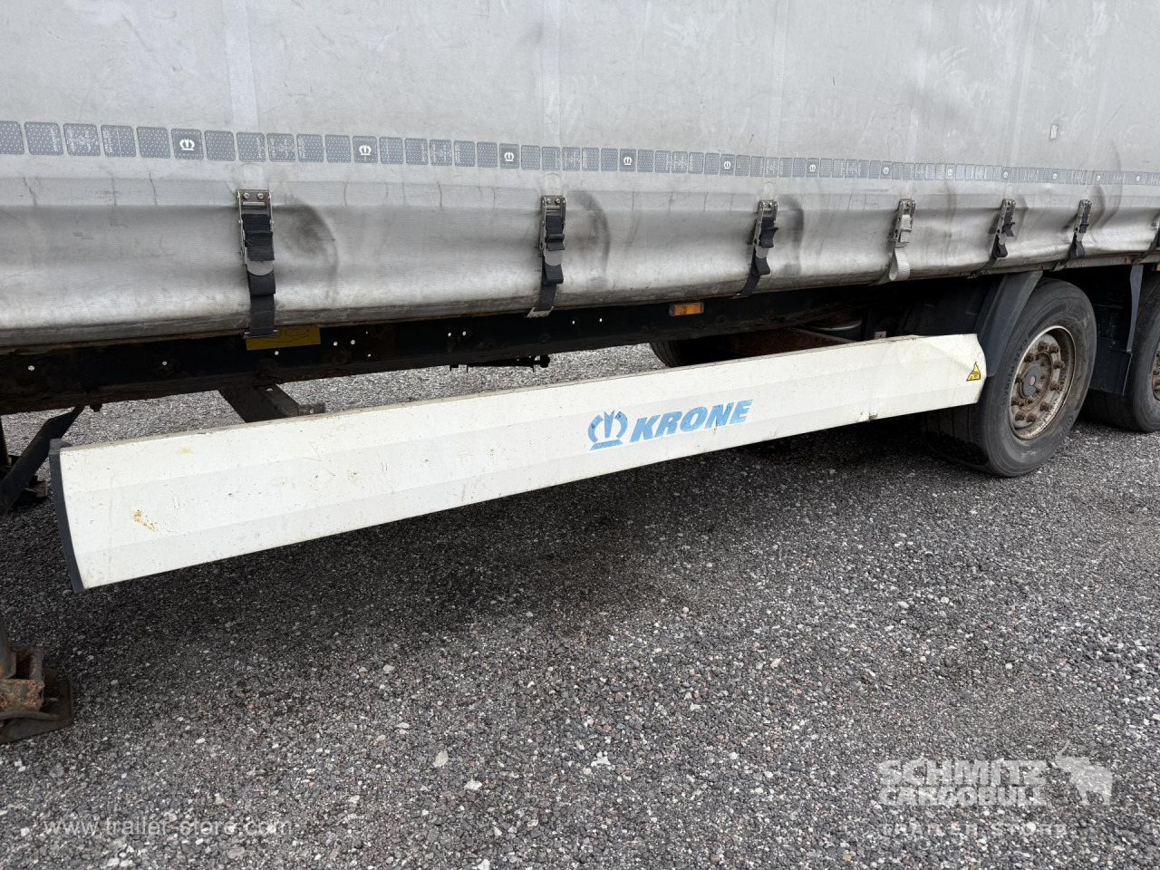 KRONE Curtainsider Mega - Брезентово полуремарке: снимка 2 KRONE Curtainsider Mega - Брезентово полуремарке: снимка 2