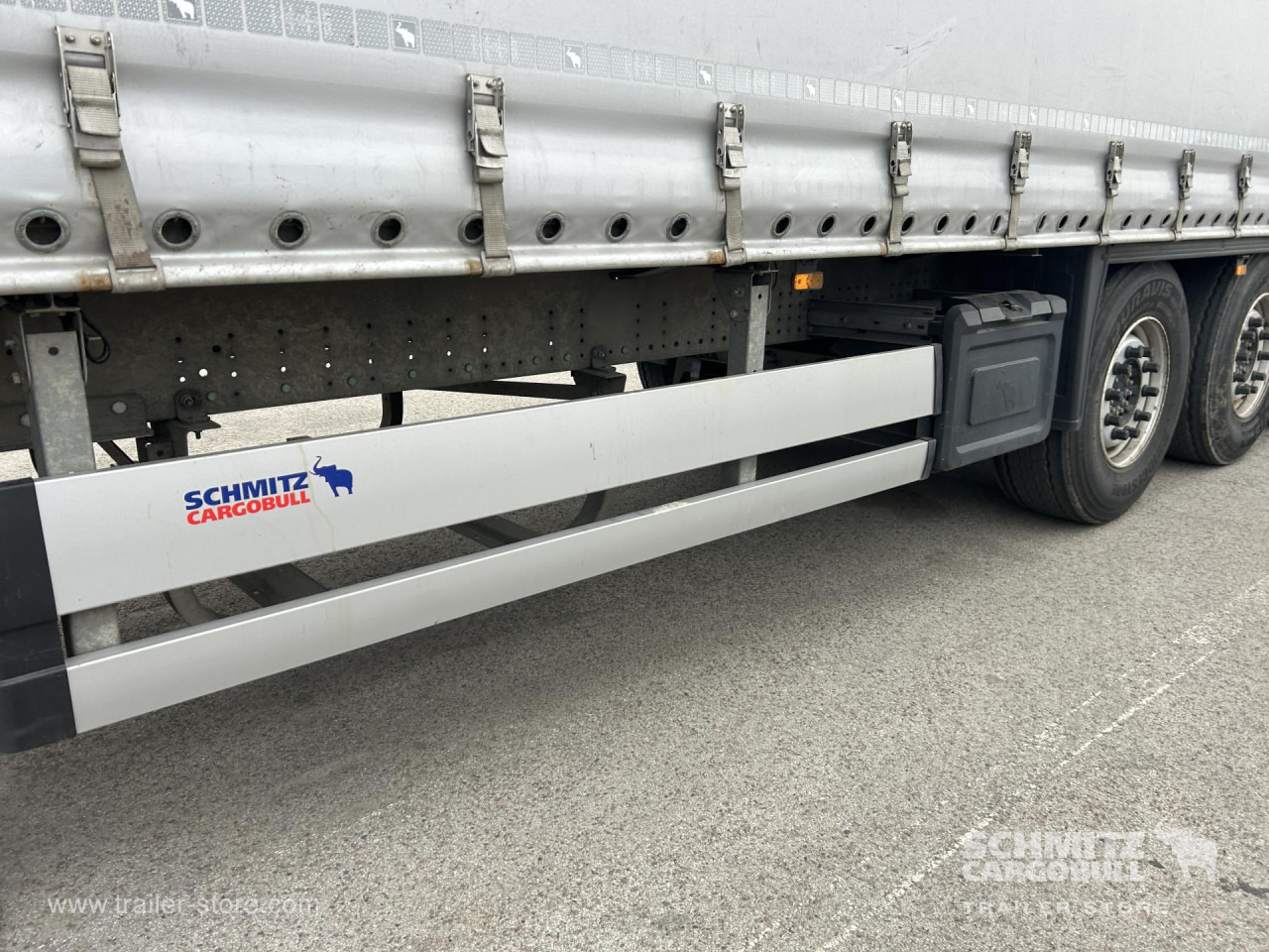 SCHMITZ Curtainsider Standard - Брезентово полуремарке: снимка 5 SCHMITZ Curtainsider Standard - Брезентово полуремарке: снимка 5