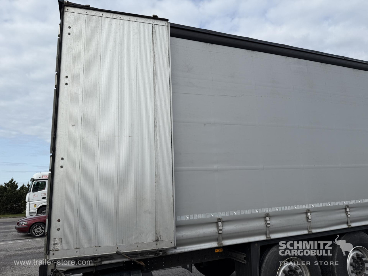 SCHMITZ Curtainsider Standard - Брезентово полуремарке: снимка 3 SCHMITZ Curtainsider Standard - Брезентово полуремарке: снимка 3