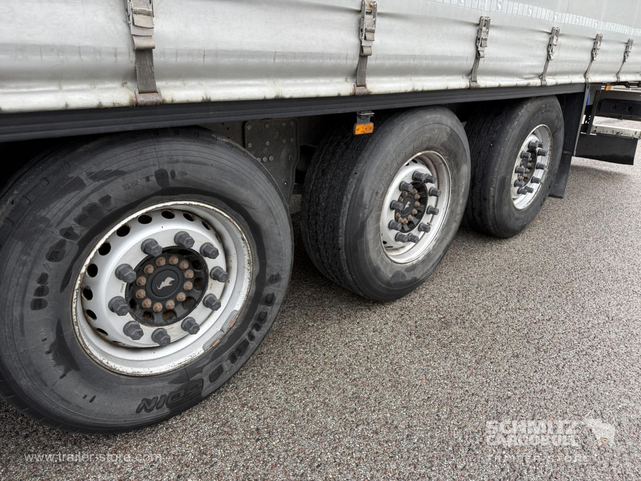 SCHMITZ Curtainsider Standard - Брезентово полуремарке: снимка 3 SCHMITZ Curtainsider Standard - Брезентово полуремарке: снимка 3