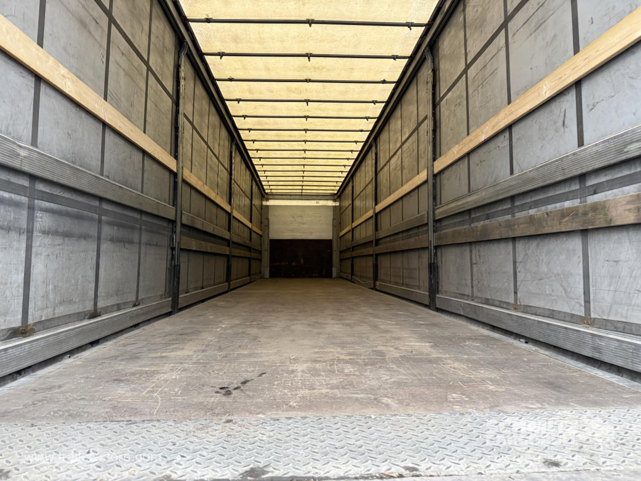 Брезентово полуремарке SCHMITZ Curtainsider Standard: снимка 14