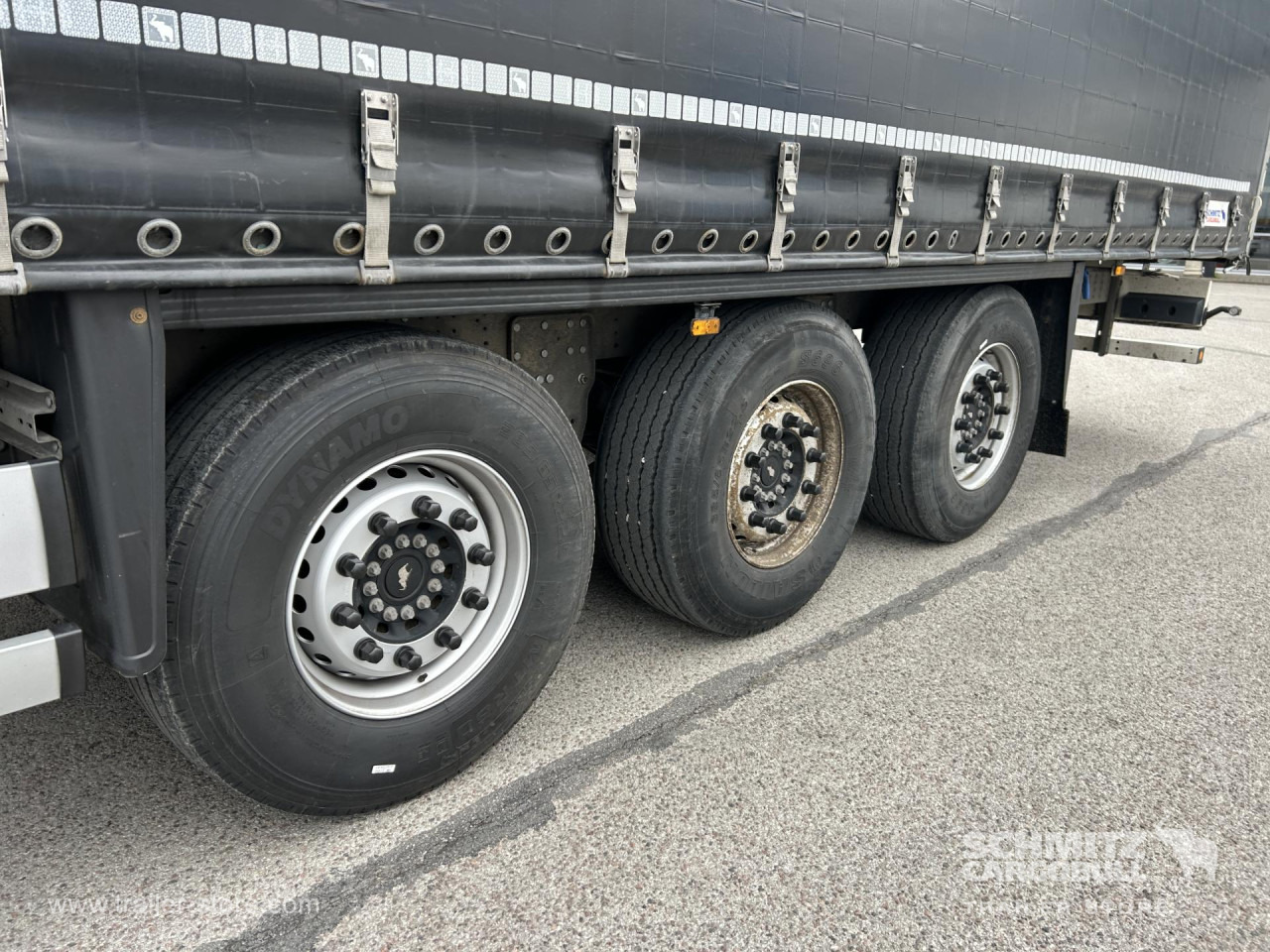 SCHMITZ Curtainsider Standard - Брезентово полуремарке: снимка 2 SCHMITZ Curtainsider Standard - Брезентово полуремарке: снимка 2