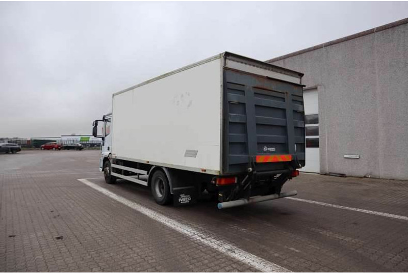Iveco Eurocargo 4X2 Kasse-lift Afhentning - Камион фургон: снимка 4 Iveco Eurocargo 4X2 Kasse-lift Afhentning - Камион фургон: снимка 4