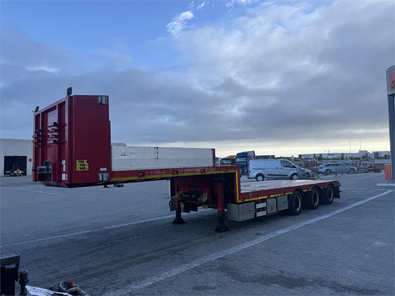 KLC Trailer Udtrækkelig - Нискорамна площадка полуремарке: снимка 1 KLC Trailer Udtrækkelig - Нискорамна площадка полуремарке: снимка 1