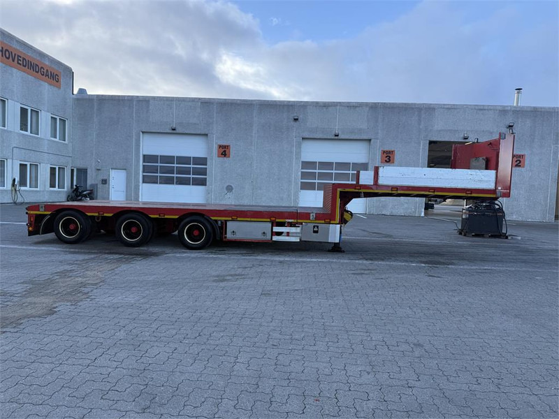 KLC Trailer Udtrækkelig - Нискорамна площадка полуремарке: снимка 3 KLC Trailer Udtrækkelig - Нискорамна площадка полуремарке: снимка 3