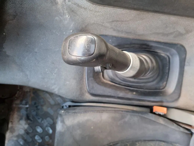 Самосвал камион DAF CF 85.430 6x4 - Full Steel - Manual Gear - Kipper: снимка 16