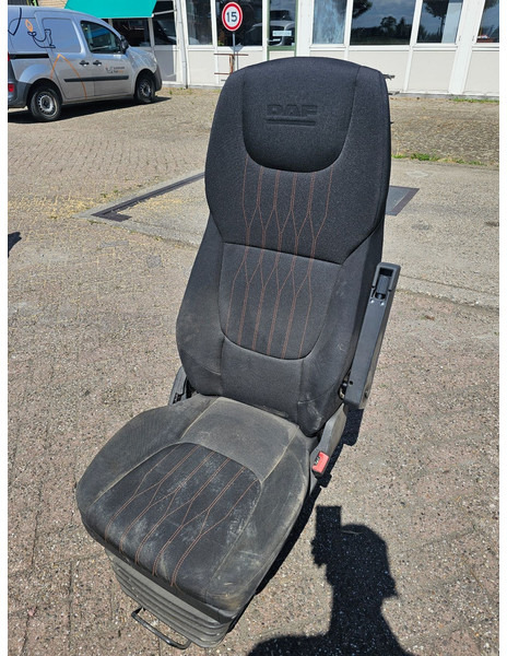 DAF LF 2020 - Bijrijderstoel - Седалка за Камион: снимка 1 DAF LF 2020 - Bijrijderstoel - Седалка за Камион: снимка 1