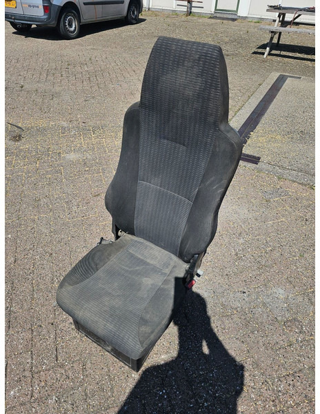 MAN Bijrijderstoel - TGL - Седалка за Камион: снимка 1 MAN Bijrijderstoel - TGL - Седалка за Камион: снимка 1