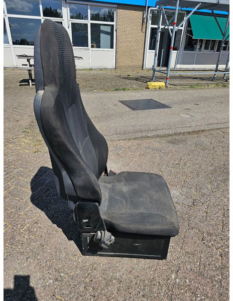 MAN Bijrijderstoel - TGL - Седалка за Камион: снимка 4 MAN Bijrijderstoel - TGL - Седалка за Камион: снимка 4