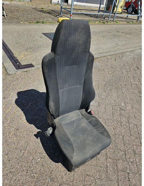 MAN Bijrijderstoel - TGL - Седалка за Камион: снимка 3 MAN Bijrijderstoel - TGL - Седалка за Камион: снимка 3