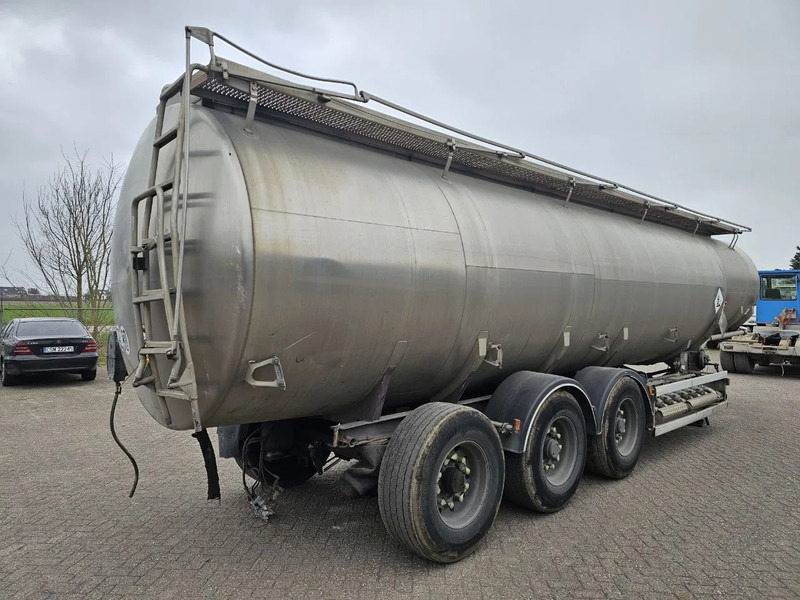Magyar RVS - INOX - 38.5 M3- 7 Comp. - Полуремарке цистерна: снимка 4 Magyar RVS - INOX - 38.5 M3- 7 Comp. - Полуремарке цистерна: снимка 4