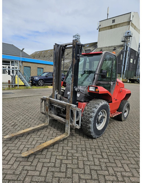 Manitou M 30-2 4ST3B - Мотокар с висока проходимост: снимка 2 Manitou M 30-2 4ST3B - Мотокар с висока проходимост: снимка 2