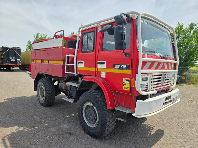 Renault M210 M210 - Пожарна кола: снимка 3 Renault M210 M210 - Пожарна кола: снимка 3