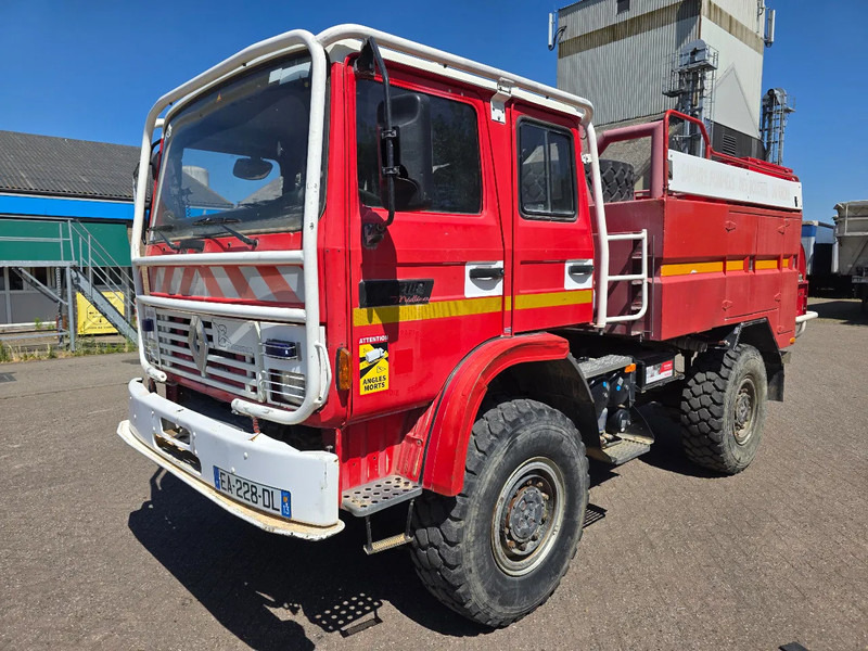 Renault Midliner 210 M210 - Пожарна кола: снимка 1 Renault Midliner 210 M210 - Пожарна кола: снимка 1