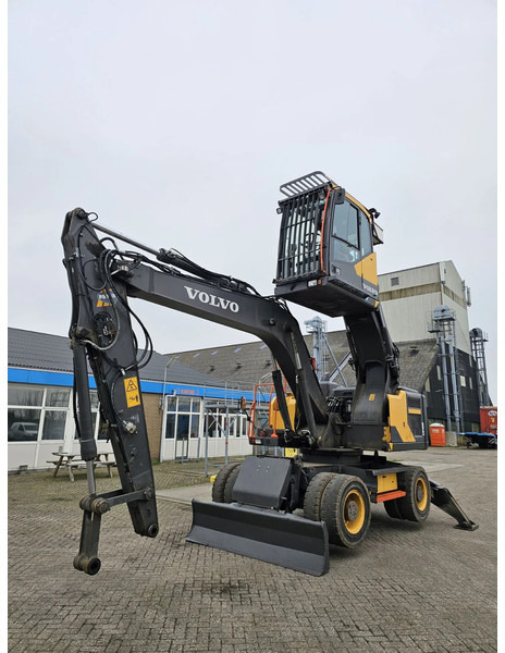 Volvo EW160E - Колесен багер: снимка 4 Volvo EW160E - Колесен багер: снимка 4