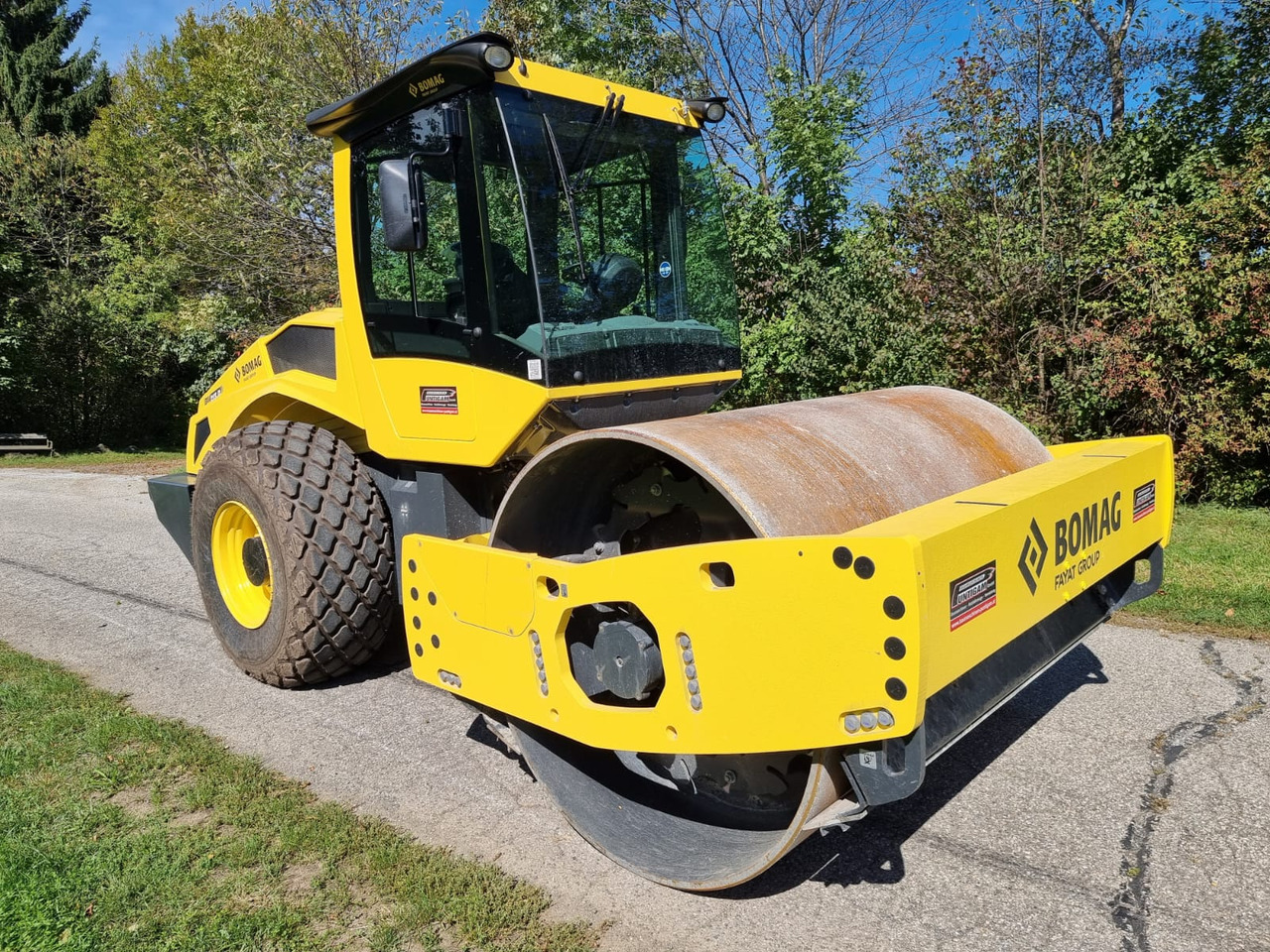 BOMAG BW 213 D-5 PL - Валяк: снимка 5 BOMAG BW 213 D-5 PL - Валяк: снимка 5