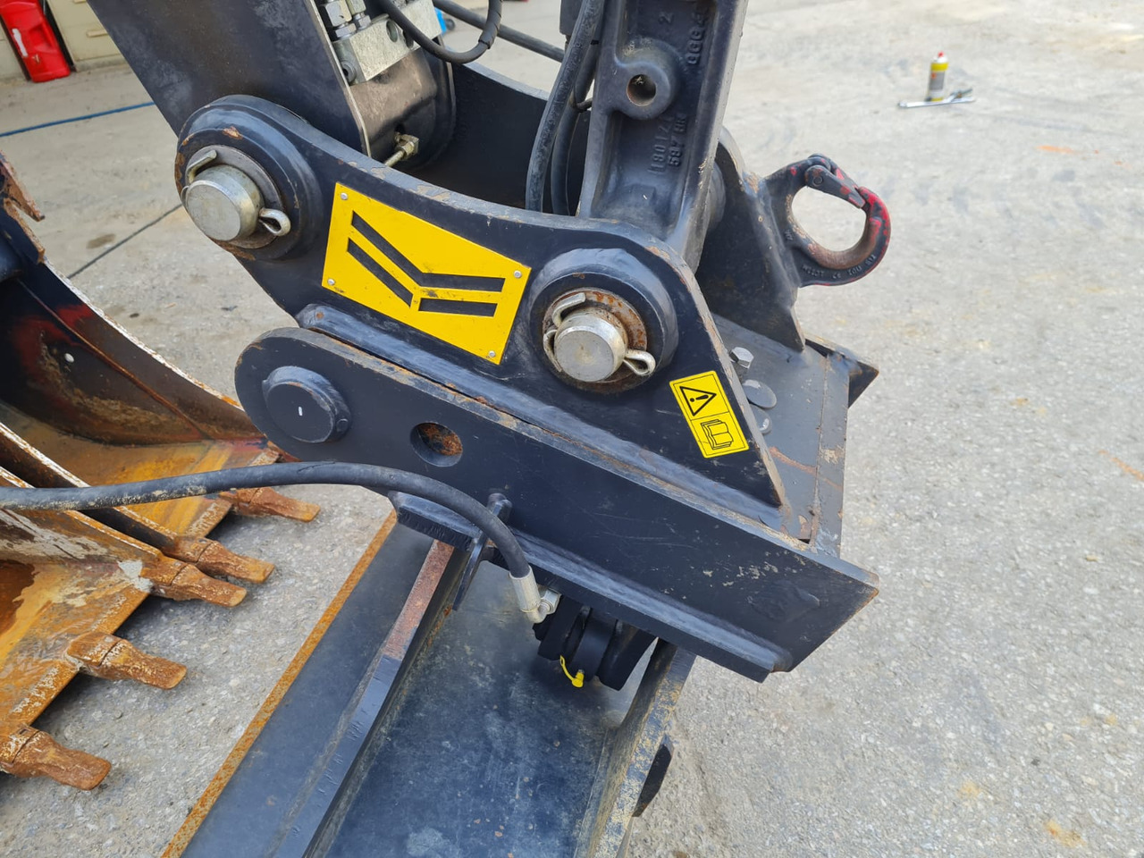 Bucket package for Yanmar B 95 W - Кофа за багер за Колесен багер: снимка 4 Bucket package for Yanmar B 95 W - Кофа за багер за Колесен багер: снимка 4
