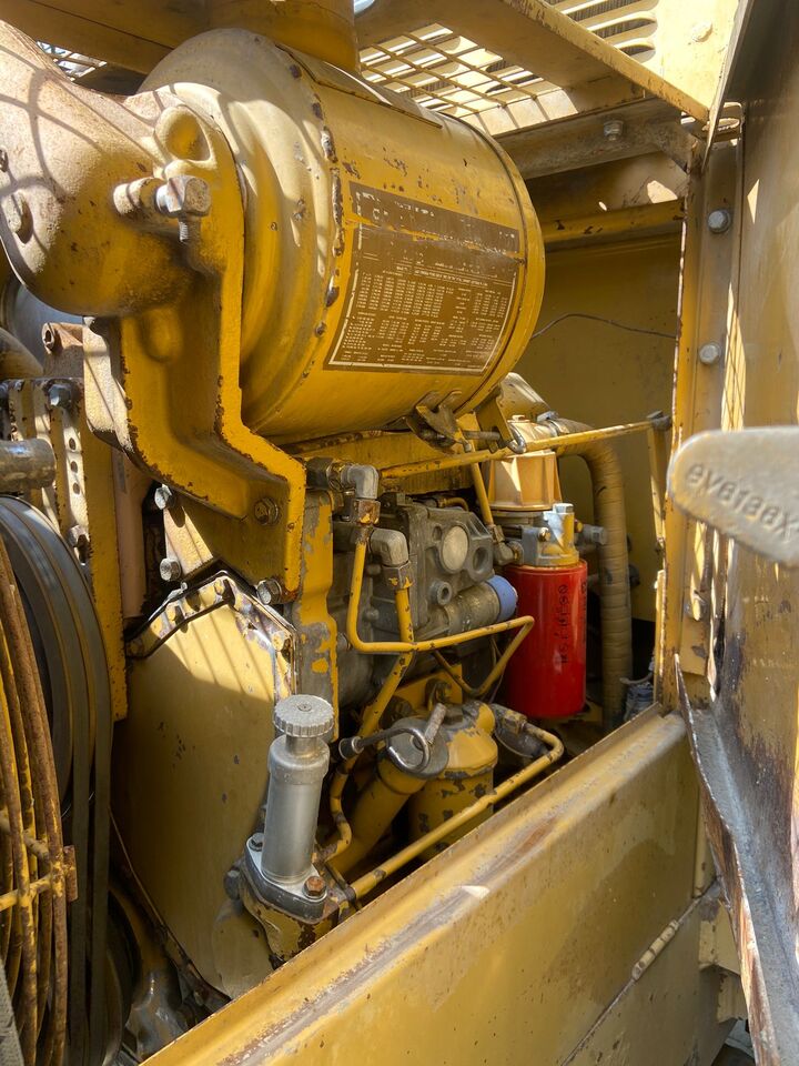 Колесен товарач CATERPILLAR IT 12 B: снимка 8