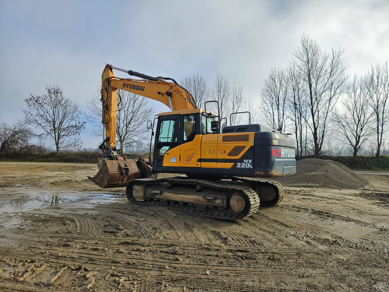 HYUNDAI HX 220 L - Верижен багер: снимка 2 HYUNDAI HX 220 L - Верижен багер: снимка 2