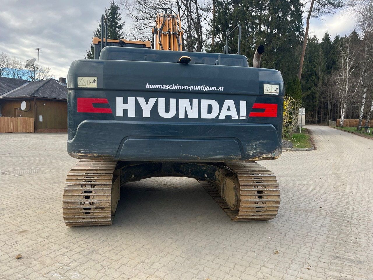 Верижен багер HYUNDAI HX 220 L: снимка 6