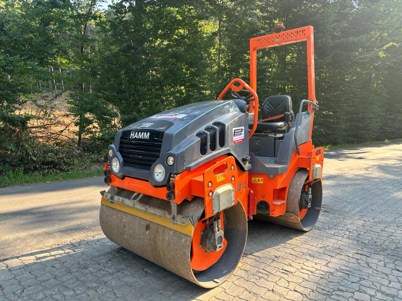 Hamm HD 12 VV - Мини валяк: снимка 3 Hamm HD 12 VV - Мини валяк: снимка 3