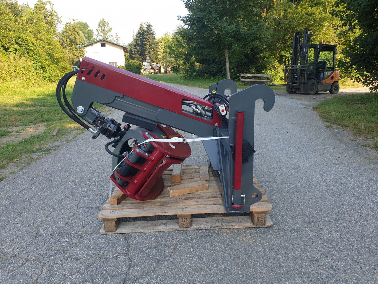 Hydraulic forwarding tongs for telehandlers - Грайфер за Телескопичен колесен товарач: снимка 1 Hydraulic forwarding tongs for telehandlers - Грайфер за Телескопичен колесен товарач: снимка 1