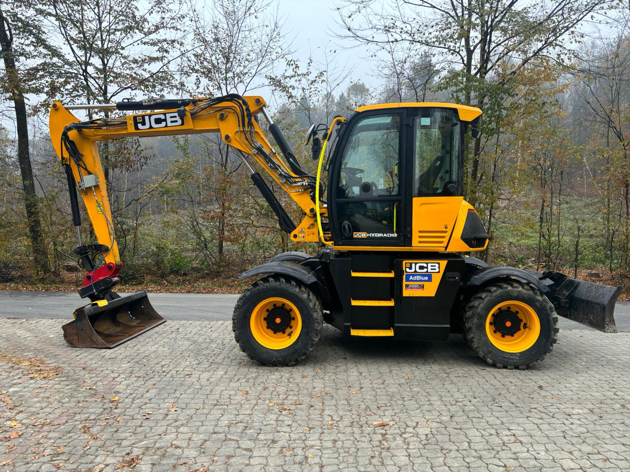 JCB HD 110 WT 4F - Колесен багер: снимка 1 JCB HD 110 WT 4F - Колесен багер: снимка 1