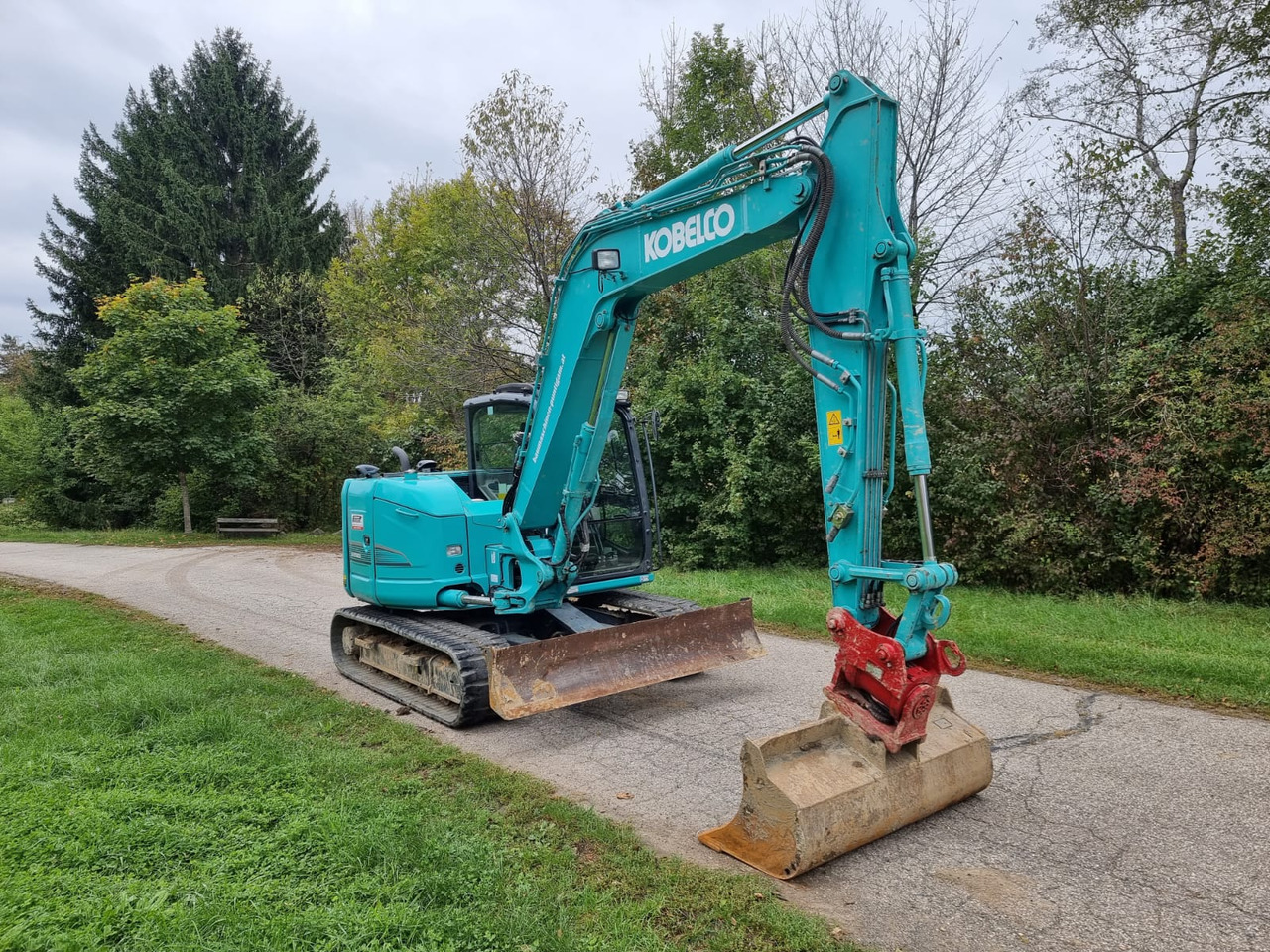 KOBELCO SK 85 MSR-3E - Мини багер: снимка 4 KOBELCO SK 85 MSR-3E - Мини багер: снимка 4