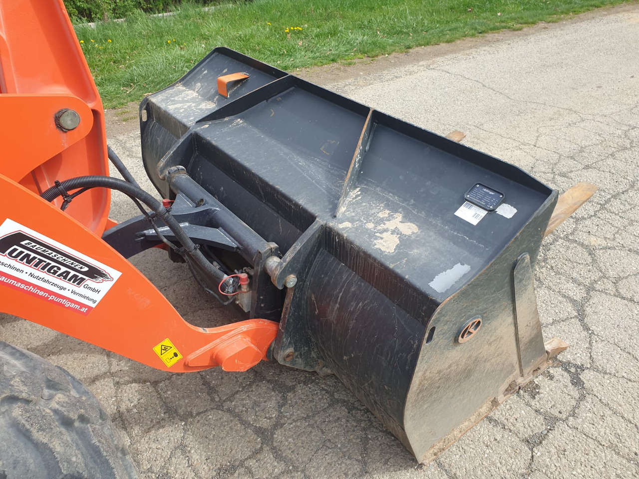 Колесен товарач KUBOTA R 070: снимка 13