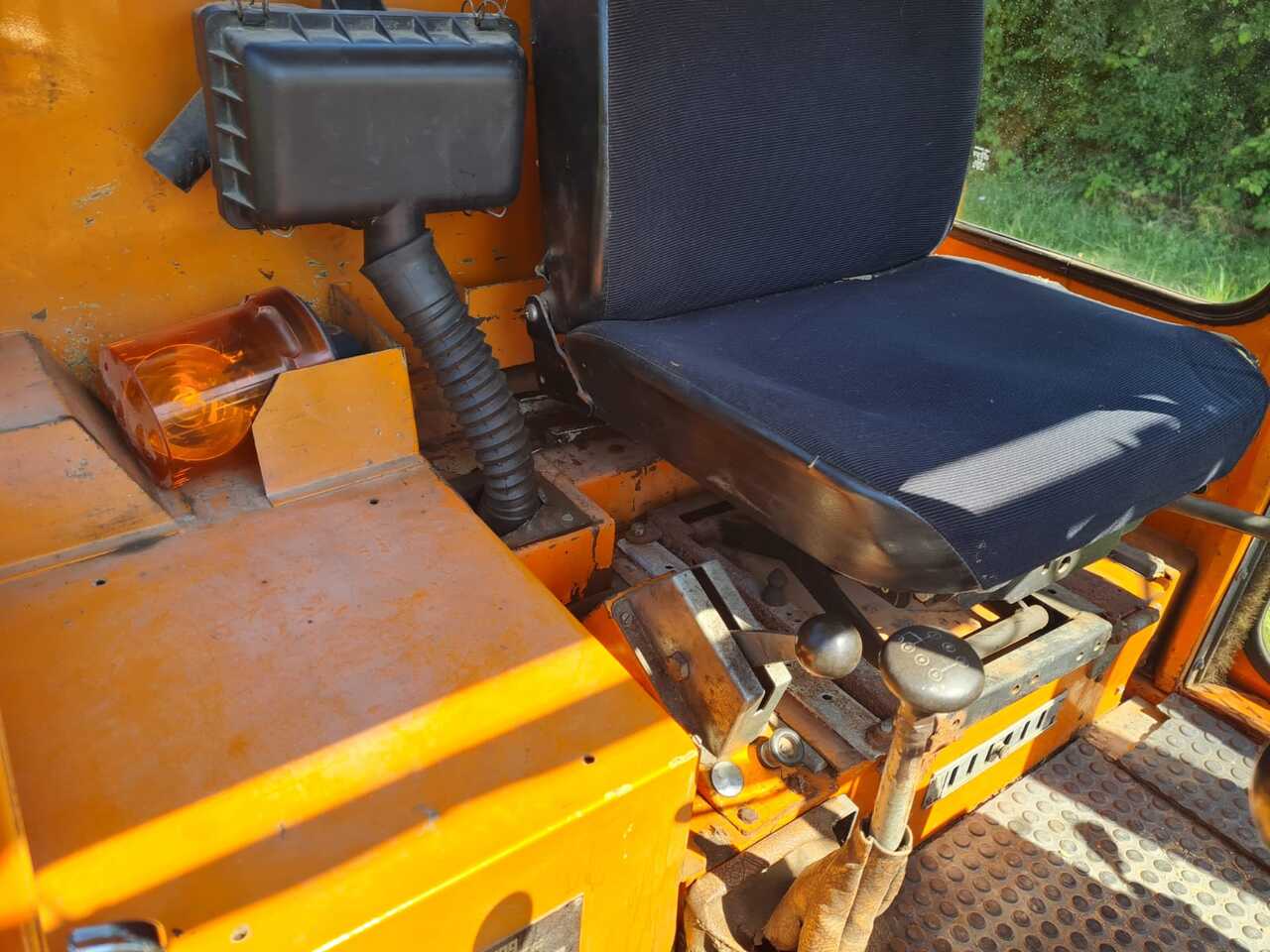 Комунална/ Специална техника Boschung Pony DP 40 AK: снимка 16