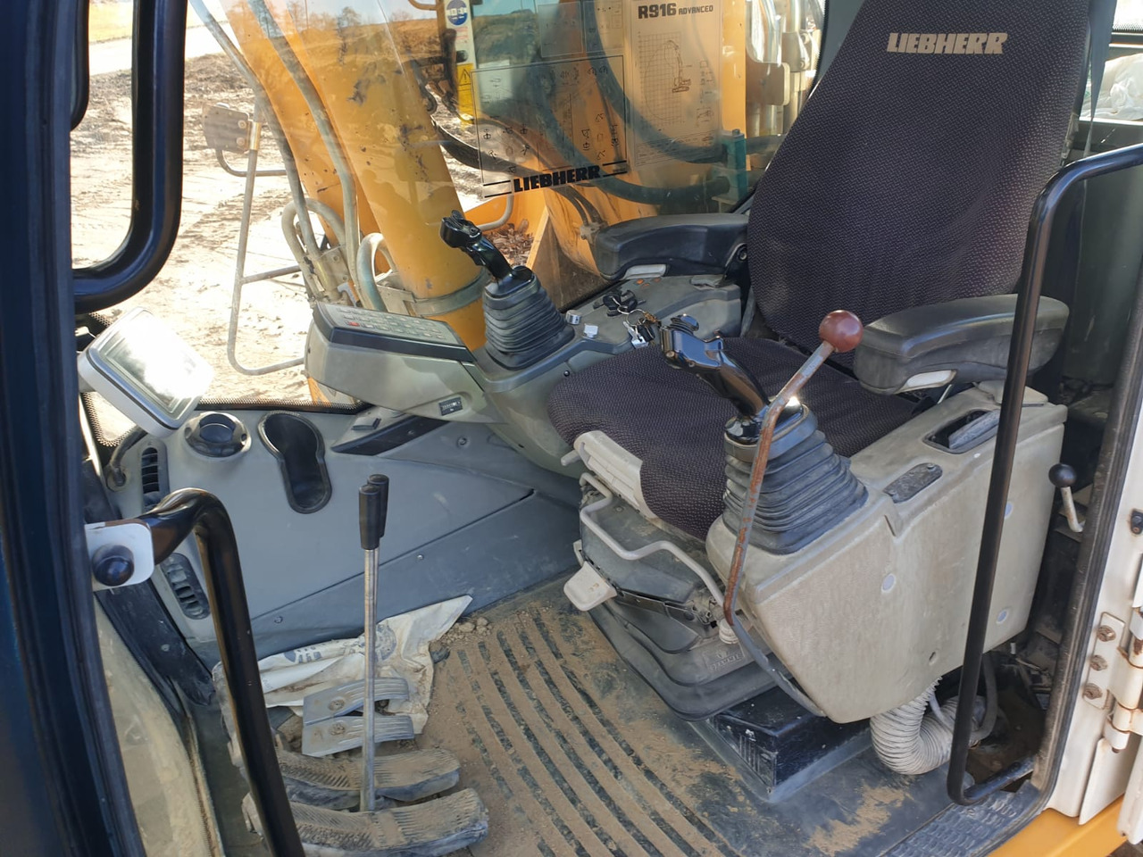 Верижен багер LIEBHERR R 916 LC-423: снимка 17