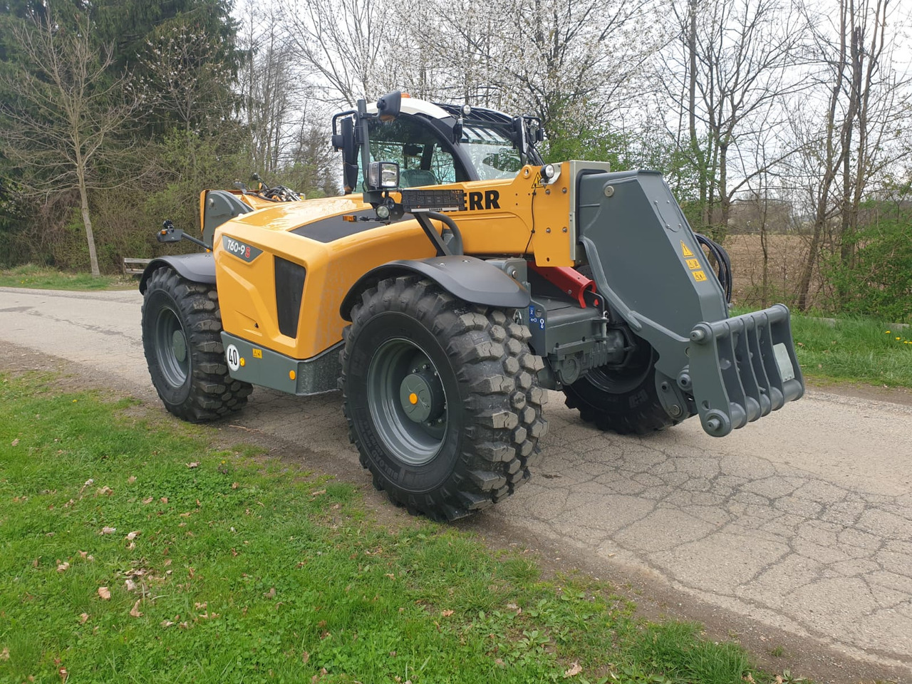 LIEBHERR T 60-9s - Телескопичен товарач: снимка 5 LIEBHERR T 60-9s - Телескопичен товарач: снимка 5